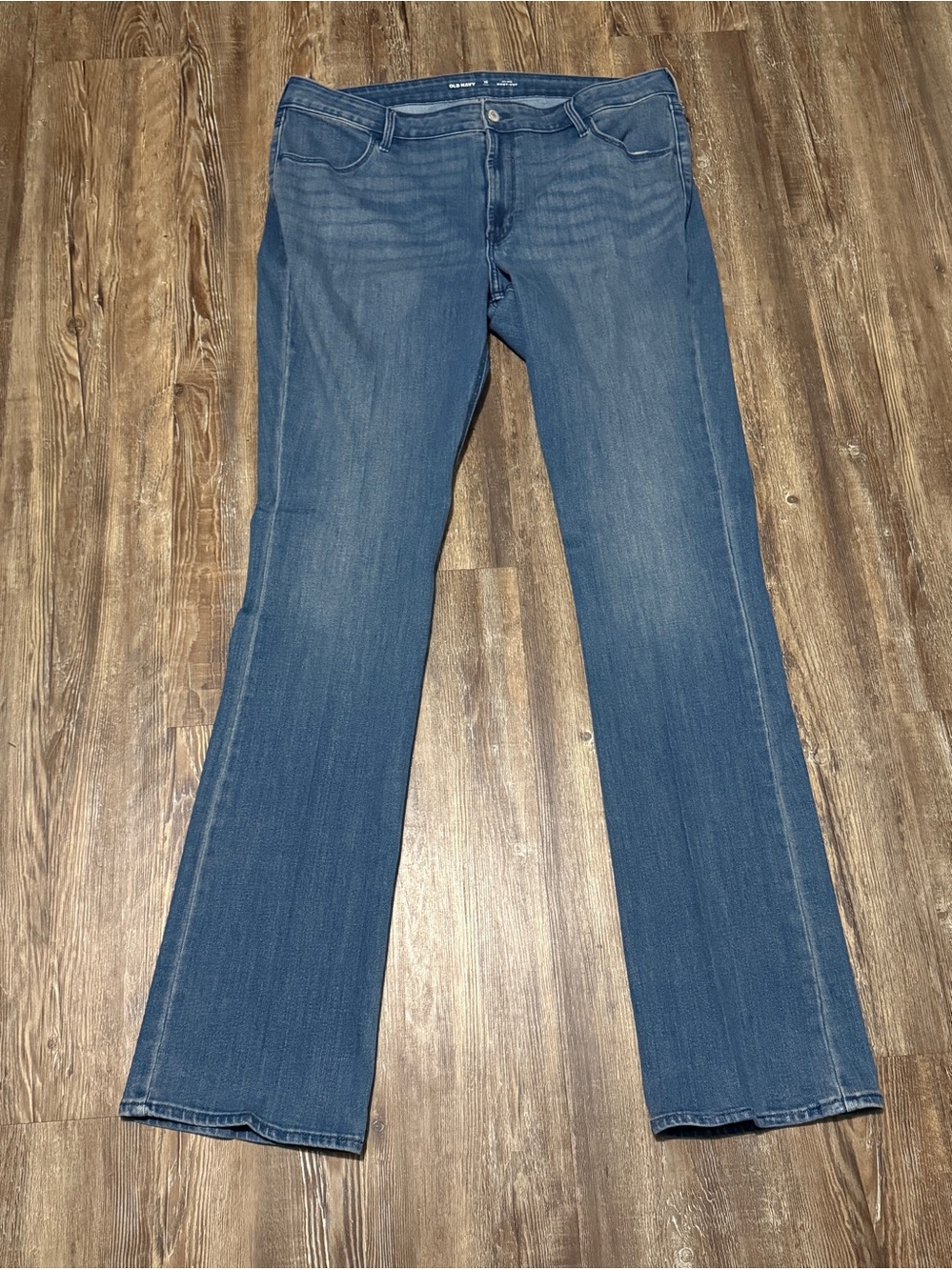 Old Navy Mid Rise Bootcut Jeans Women's 16 Tall Relaxed Fit Classic Denim